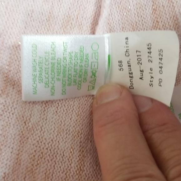 LILY PULITZER GIRLS HANI ROSE GOLD FRILLY SHAWL - Picture 8 of 8